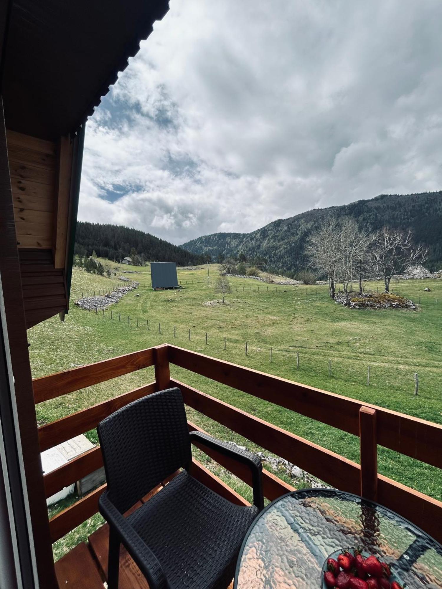 Nomad Lodge Zminica Žabljak Kültér fotó
